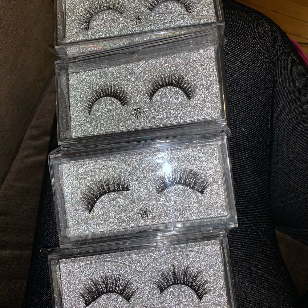Eyelashes - Picture 2 of 3